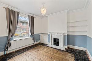 Dining Room- click for photo gallery